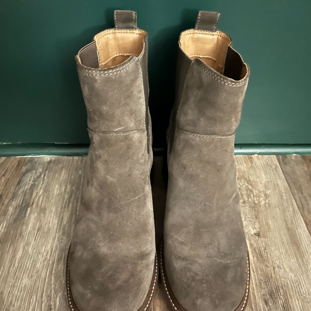 DSW Women's Gray Suede Ankle Boots